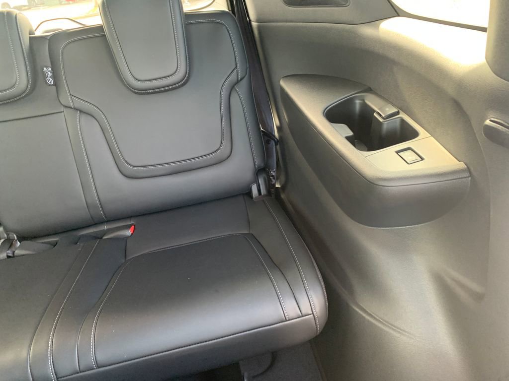 New 2025 Nissan Armada PRO-4X w/ Pro-4X Premium Package image 36