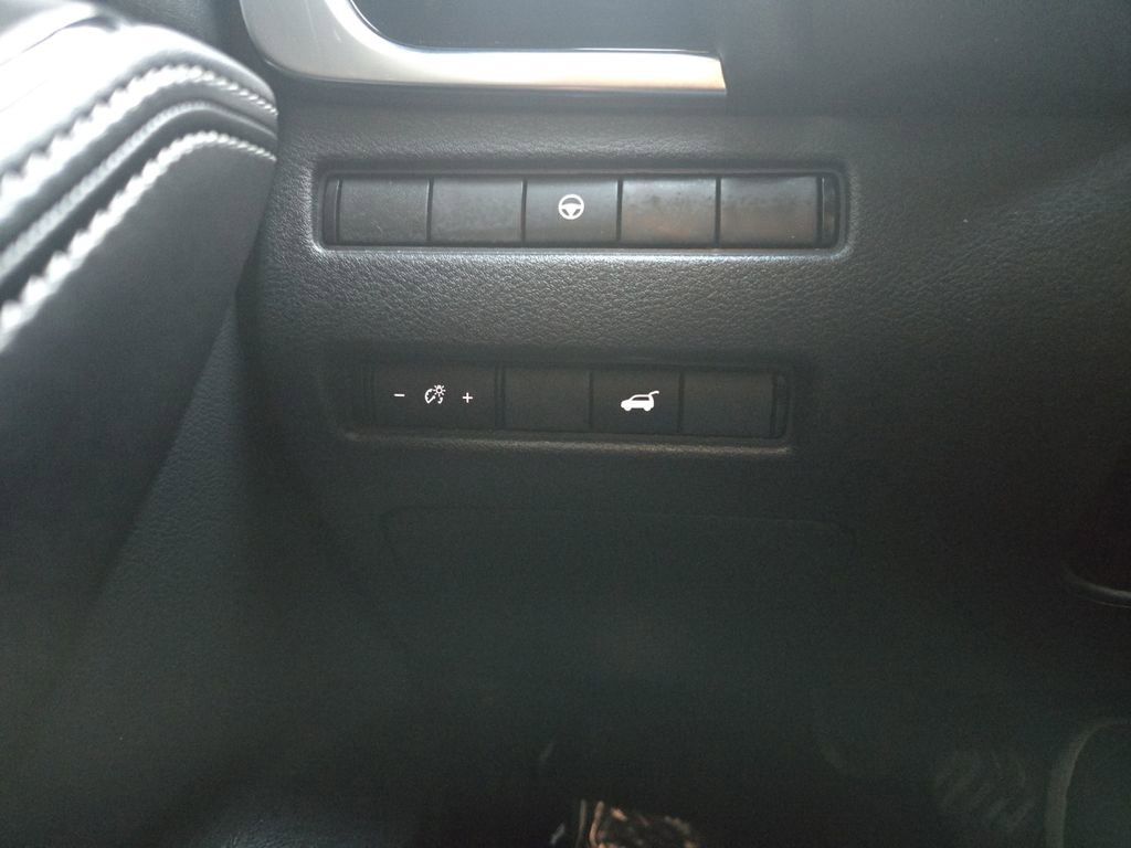 Used 2023 Nissan Rogue SL w/ SL Premium Package image 21