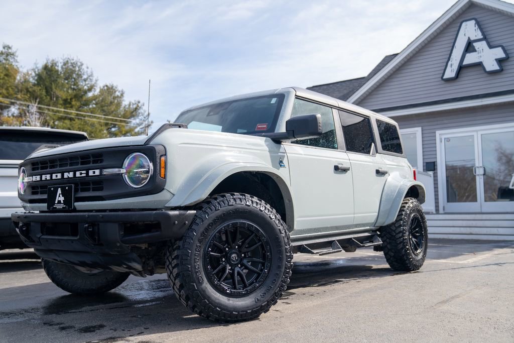 Used 2022 Ford Bronco Black Diamond video 1