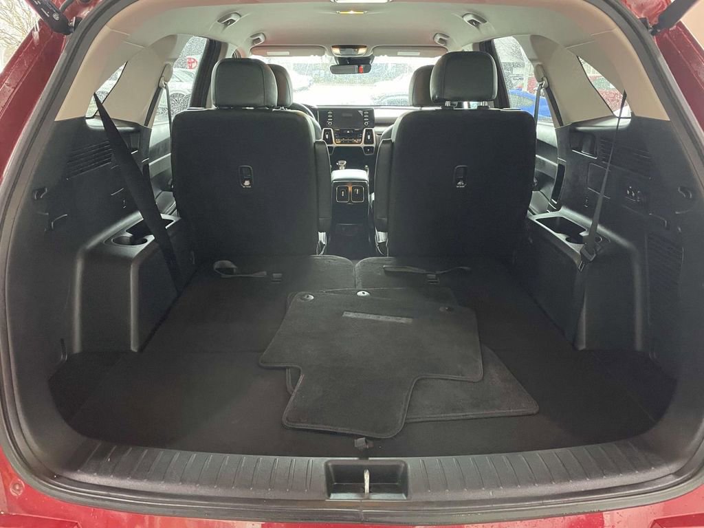 Used 2021 Kia Sorento EX image 47