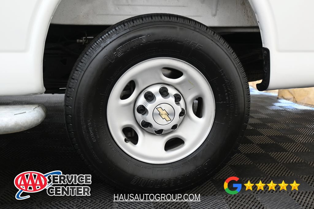 Used 2025 Chevrolet Express 2500 w/ Driver Convenience Package RWD image 25