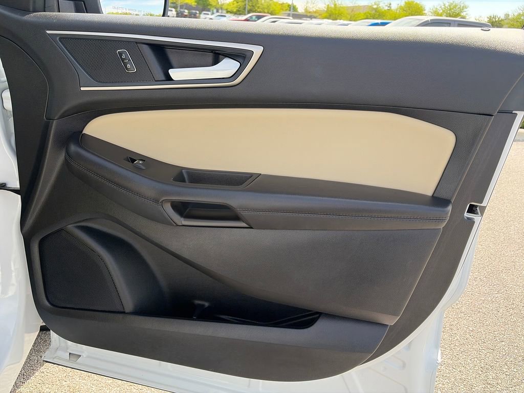 Used 2024 Ford Edge SEL w/ Convenience Package AWD/4WD image 9