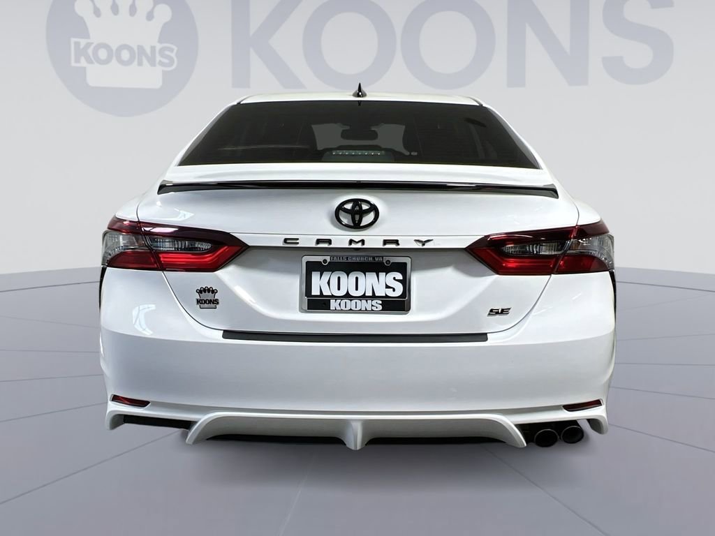 Used 2021 Toyota Camry SE w/ Convenience Package FWD image 10