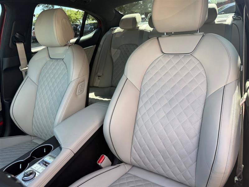 Used 2023 Genesis G70 3.3T w/ Sport Prestige Package RWD image 11