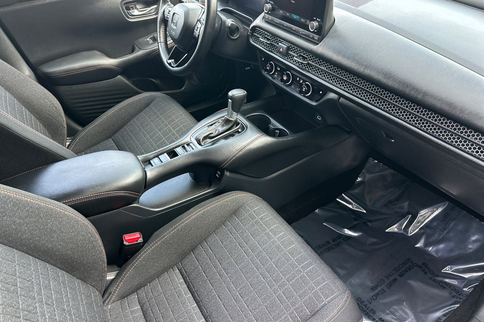 Used 2025 Honda HR-V Sport image 17