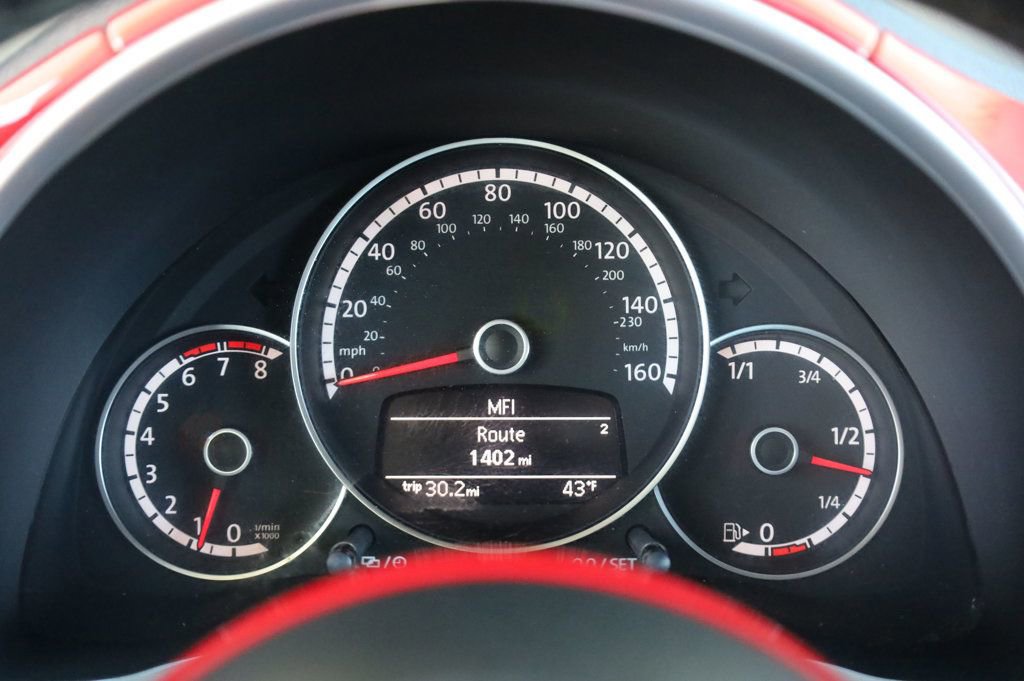 Used 2014 Volkswagen Beetle 1.8T image 37
