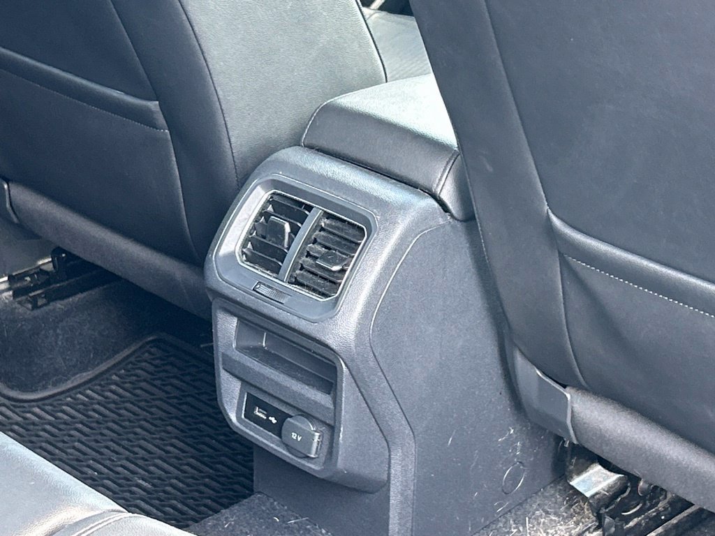 Used 2018 Volkswagen Tiguan SE FWD image 47