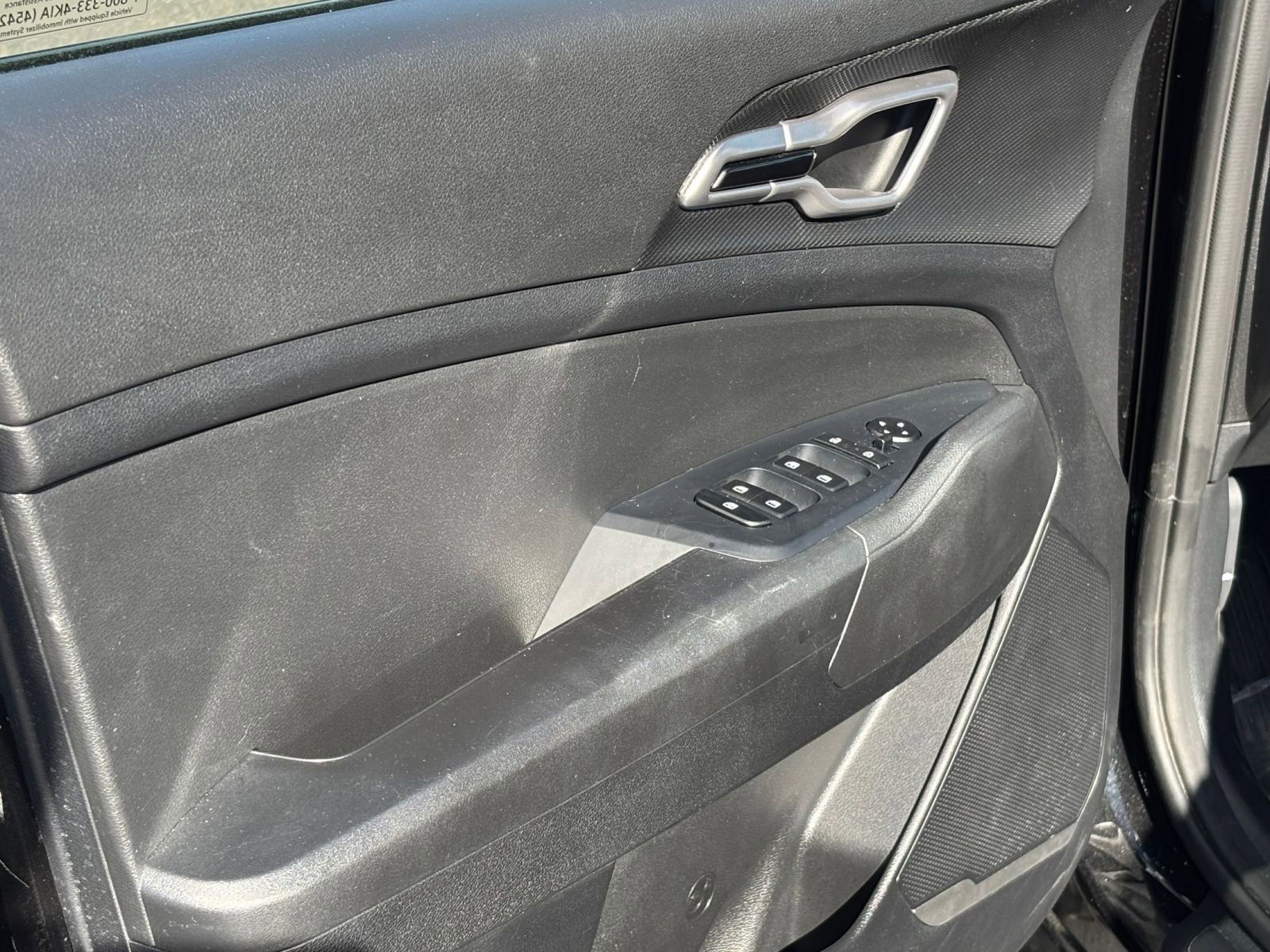 Used 2025 Kia Sportage LX image 18