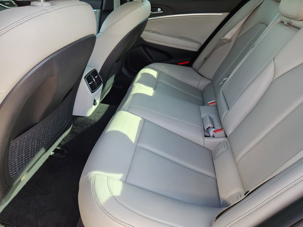 Used 2023 Genesis G70 2.0T AWD/4WD image 35