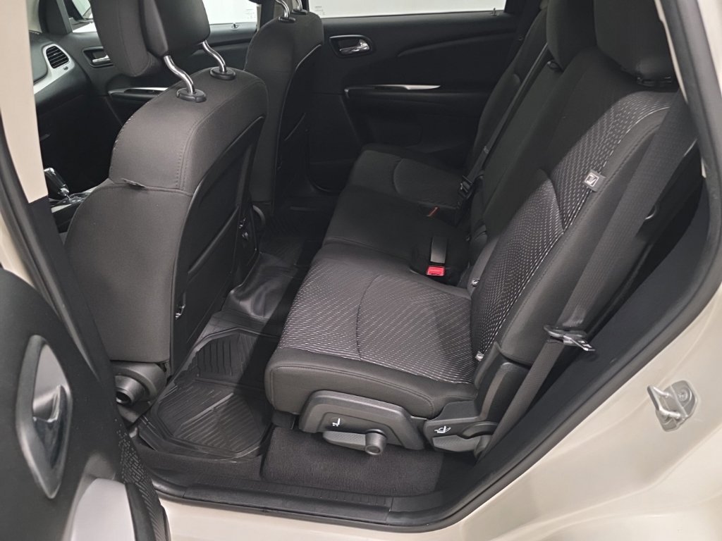 Used 2018 Dodge Journey SXT w/ Blacktop Package AWD/4WD image 10