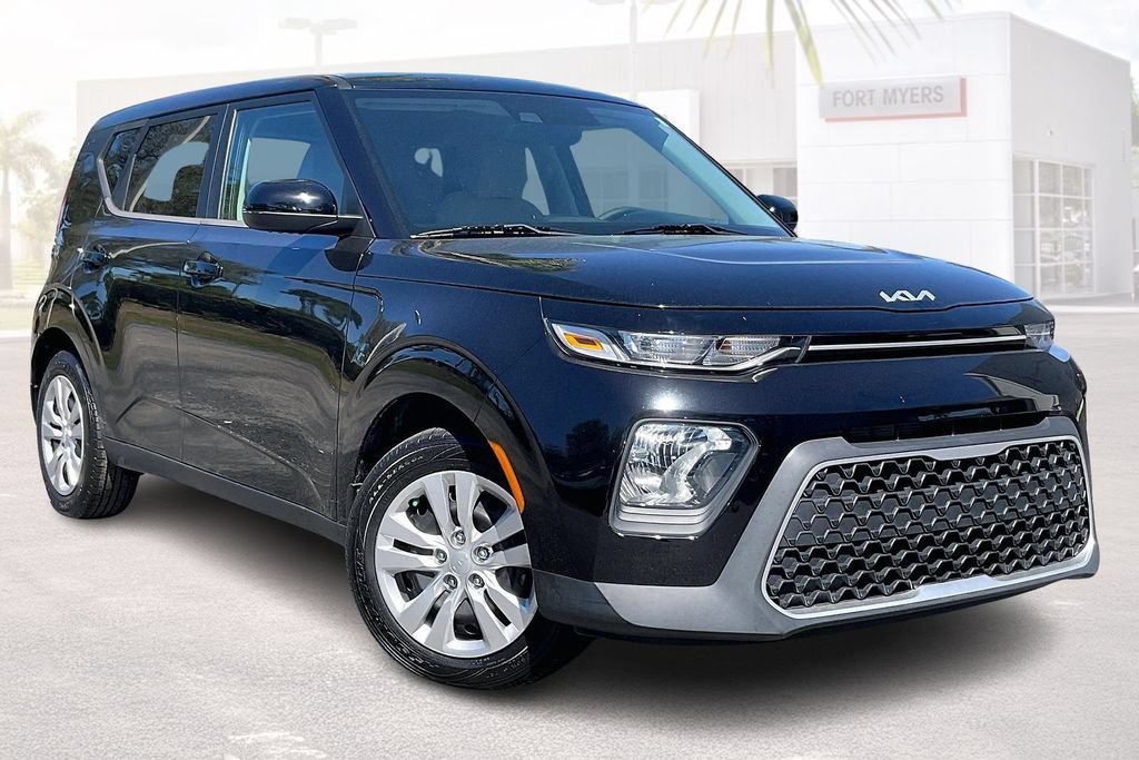 Used 2022 Kia Soul LX