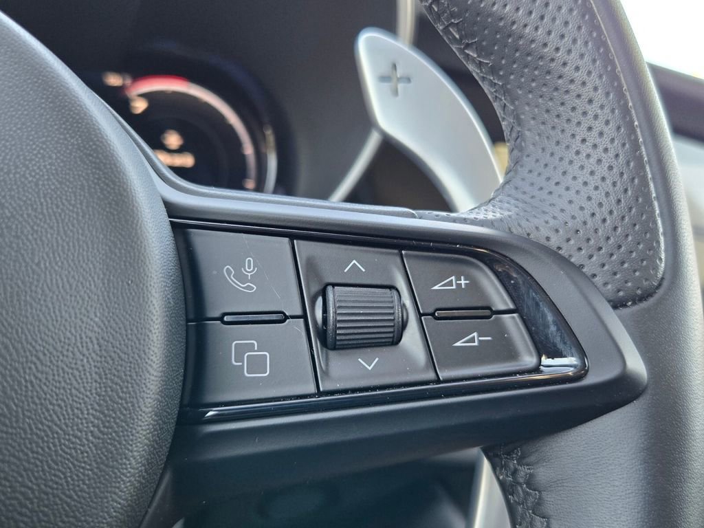 New 2025 Alfa Romeo Giulia w/ Veloce Package Rwd image 13