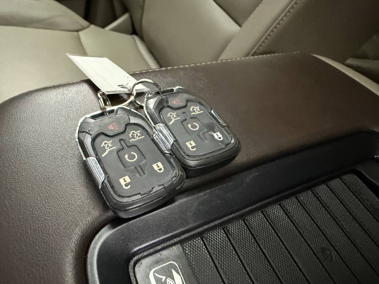 Used 2017 Chevrolet Suburban Premier AWD/4WD image 17