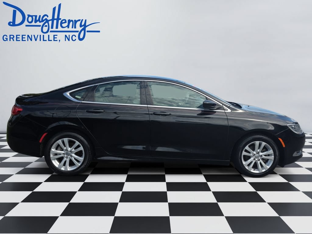 Used 2016 Chrysler 200 Limited FWD image 6