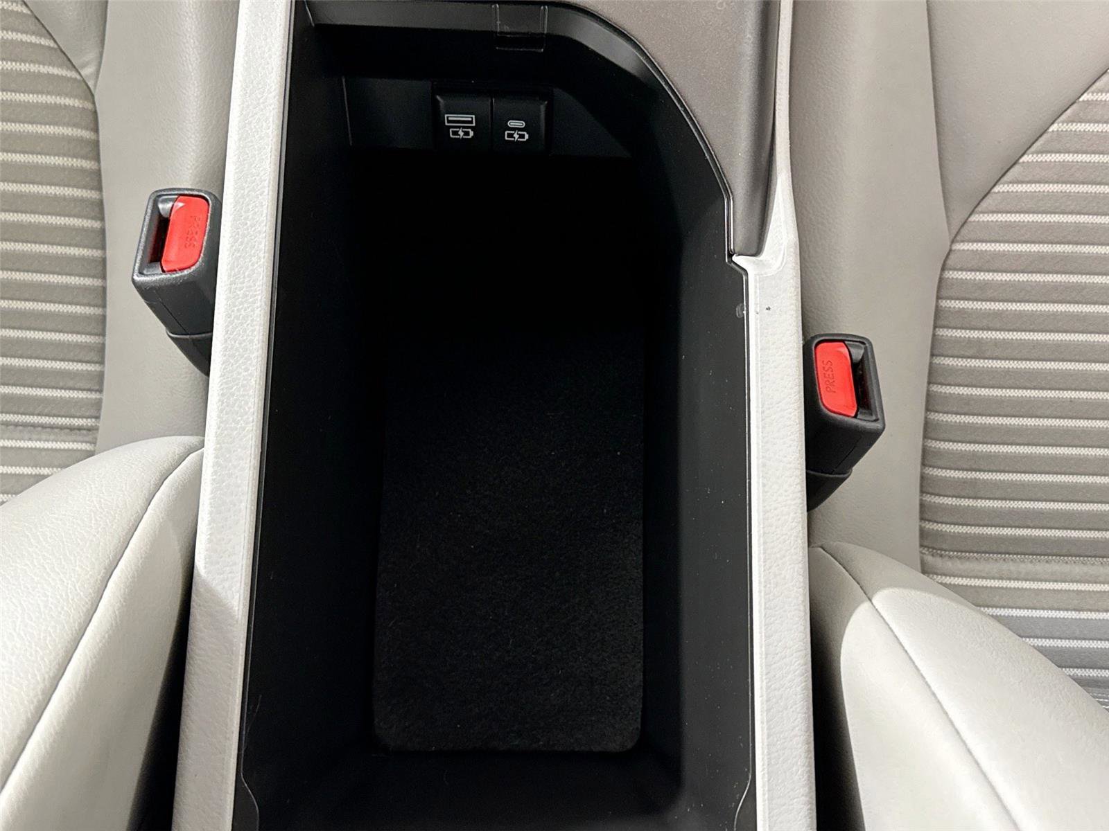 Certified 2023 Toyota Camry SE AWD/4WD image 29