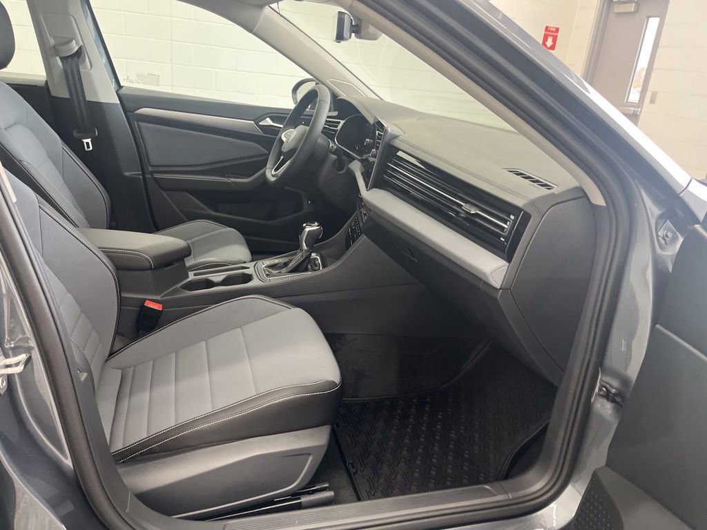 New 2026 Volkswagen Jetta SE image 38