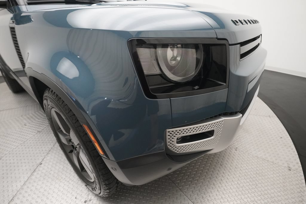 Used 2025 Land Rover Defender 110 S AWD/4WD image 22