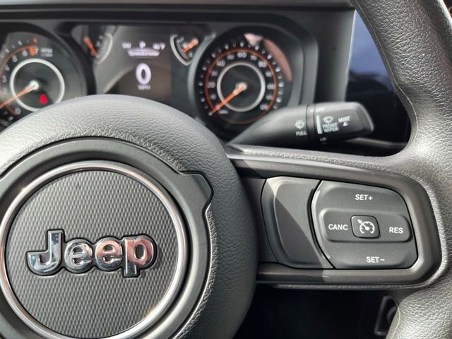 Used 2025 Jeep Gladiator Sport image 28