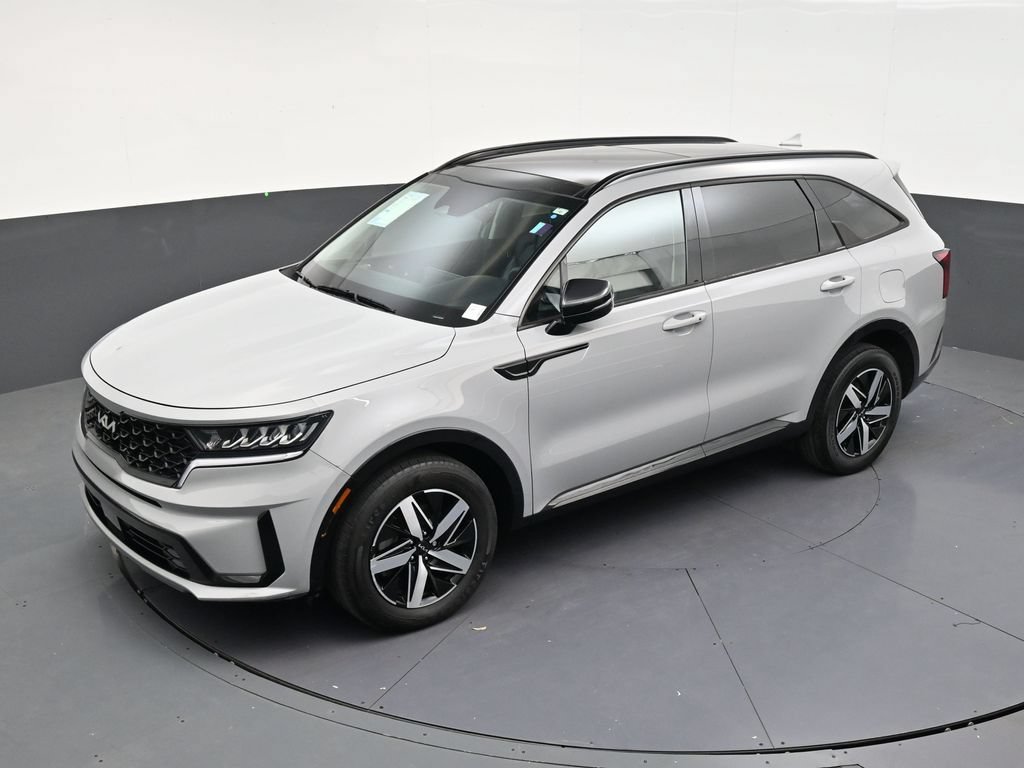 Used 2023 Kia Sorento EX w/ Panoramic Sunroof Package FWD image 13