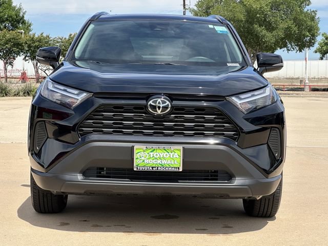 Used 2025 Toyota RAV4 XLE w/ Convenience Package FWD image 7