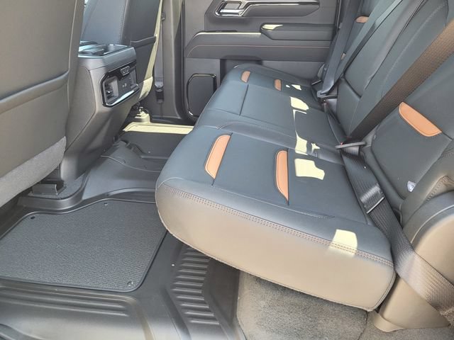 New 2026 GMC Sierra 2500 AT4 w/ AT4 Premium Plus Package AWD/4WD image 11