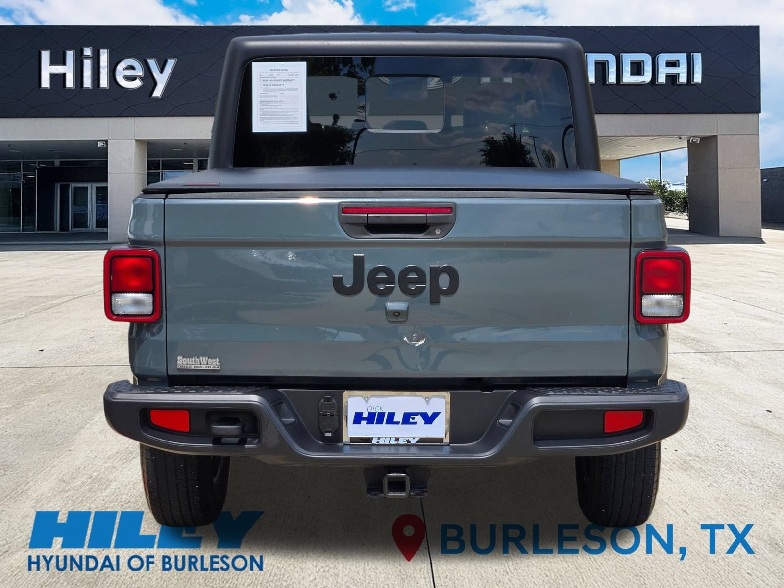 Used 2024 Jeep Gladiator Sport AWD/4WD image 5