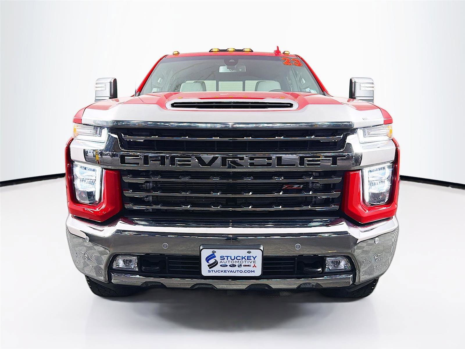 Used 2023 Chevrolet Silverado 2500 LTZ w/ LTZ Plus Package AWD/4WD image 2