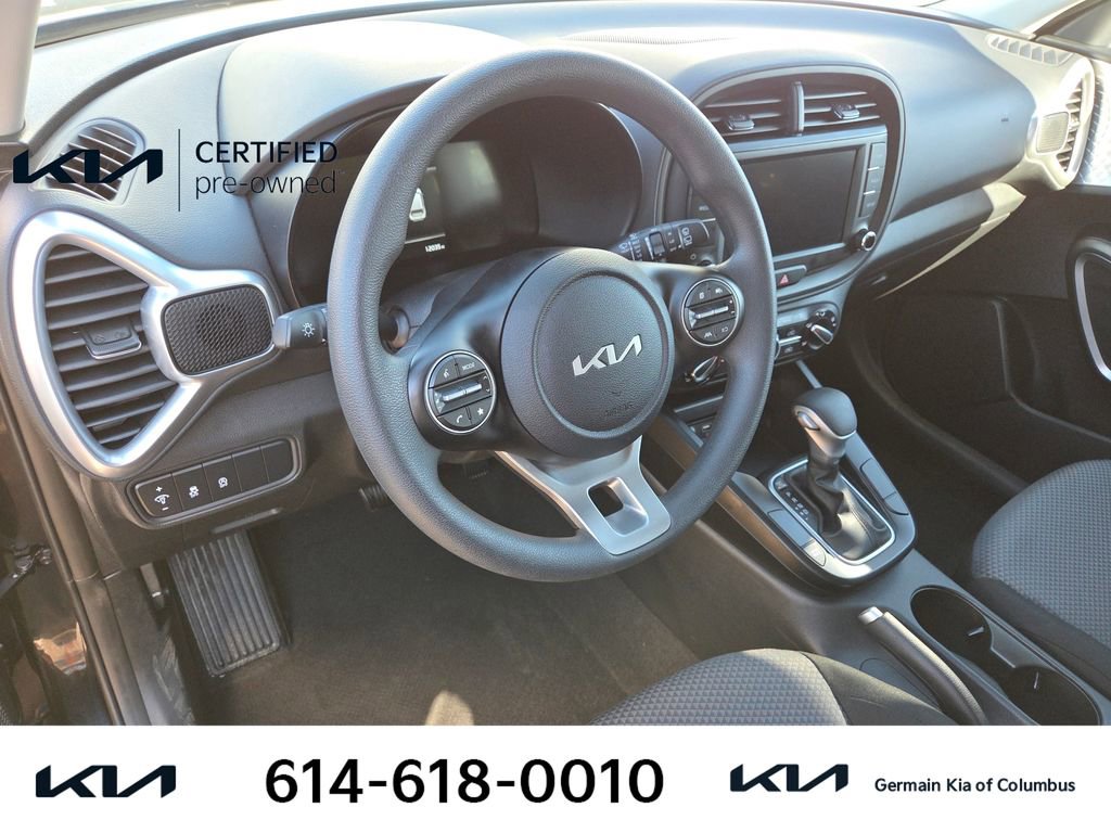 Certified 2025 Kia Soul LX FWD image 18