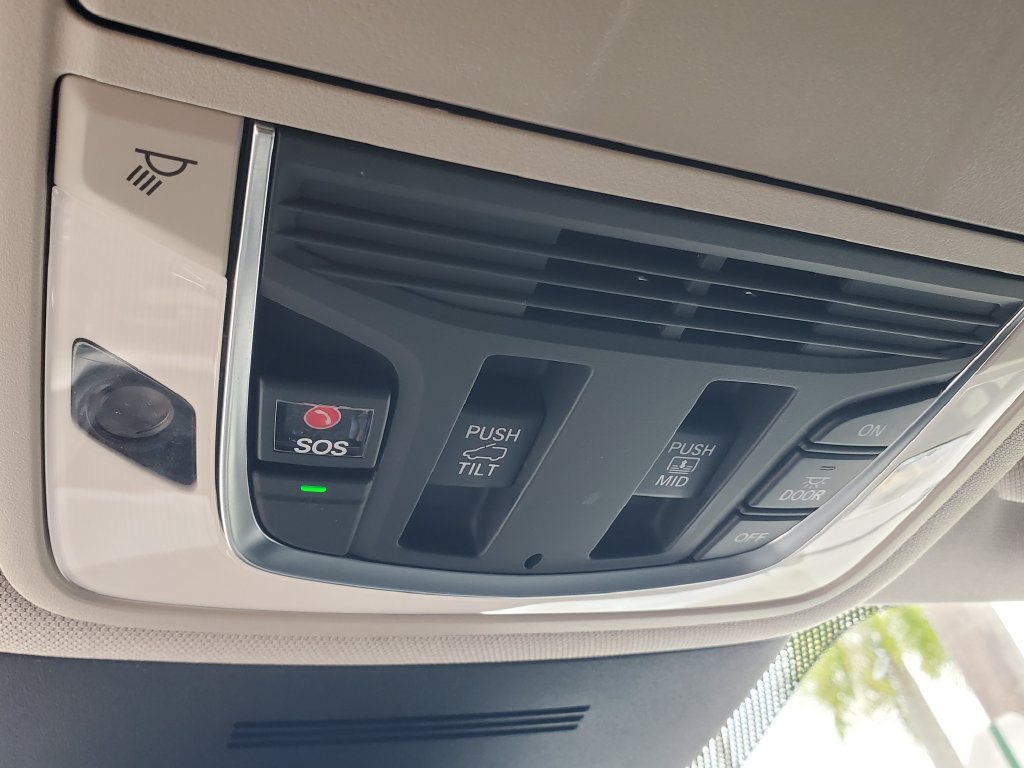 Used 2025 Acura MDX FWD image 34