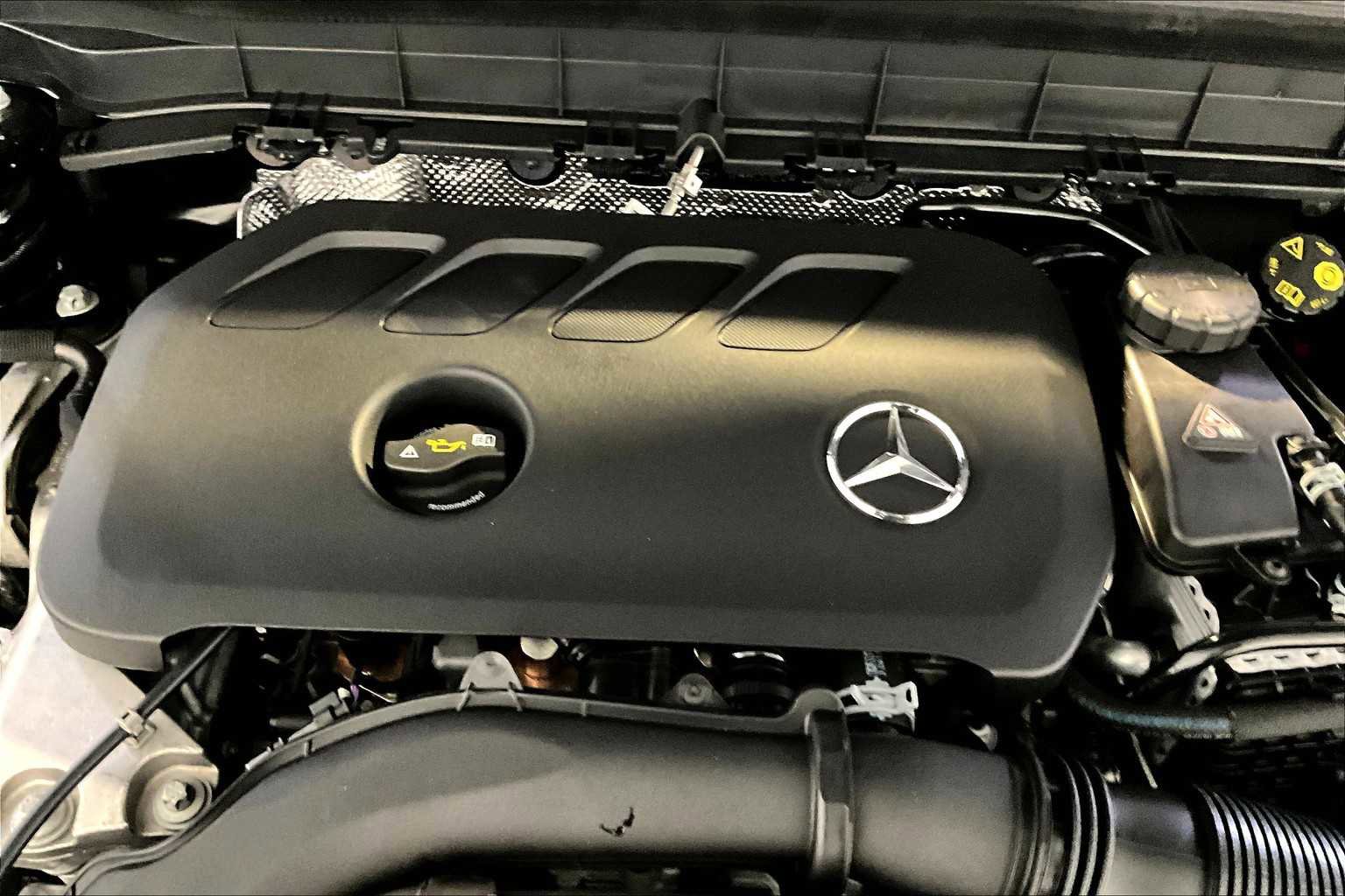 New 2026 Mercedes-Benz GLB 250 4MATIC image 15