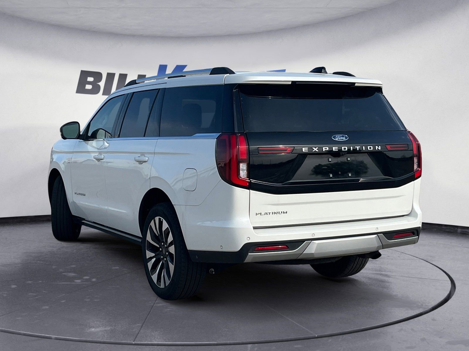 Used 2025 Ford Expedition Platinum w/ Driver's Package image 3