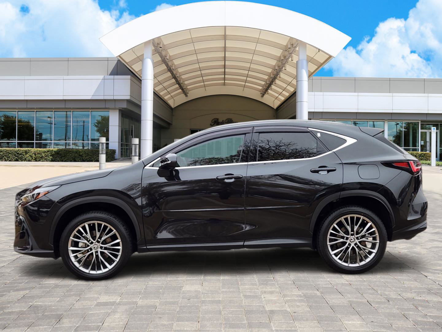 Used 2022 Lexus NX 350h AWD image 3