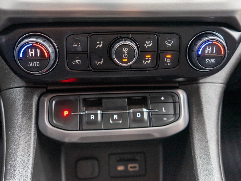 Used 2021 GMC Acadia AT4 w/ Technology Package image 28