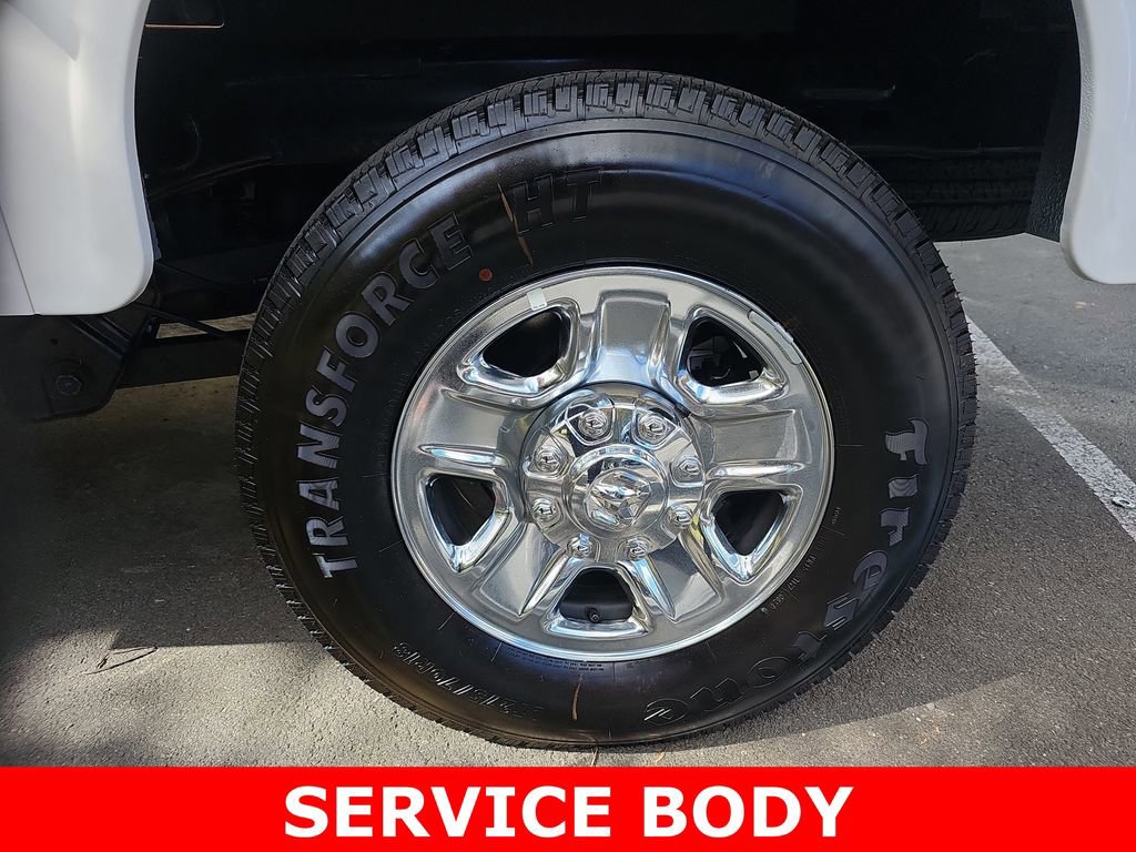 Used 2024 RAM 2500 Tradesman w/ Chrome Appearance Group image 28