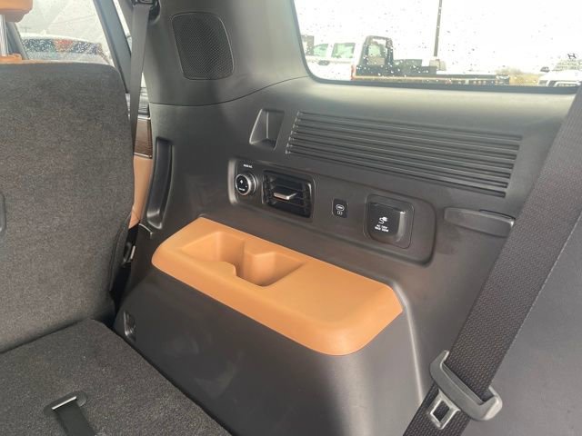 Used 2026 Hyundai Santa Fe Limited w/ Tow & Go Package image 13