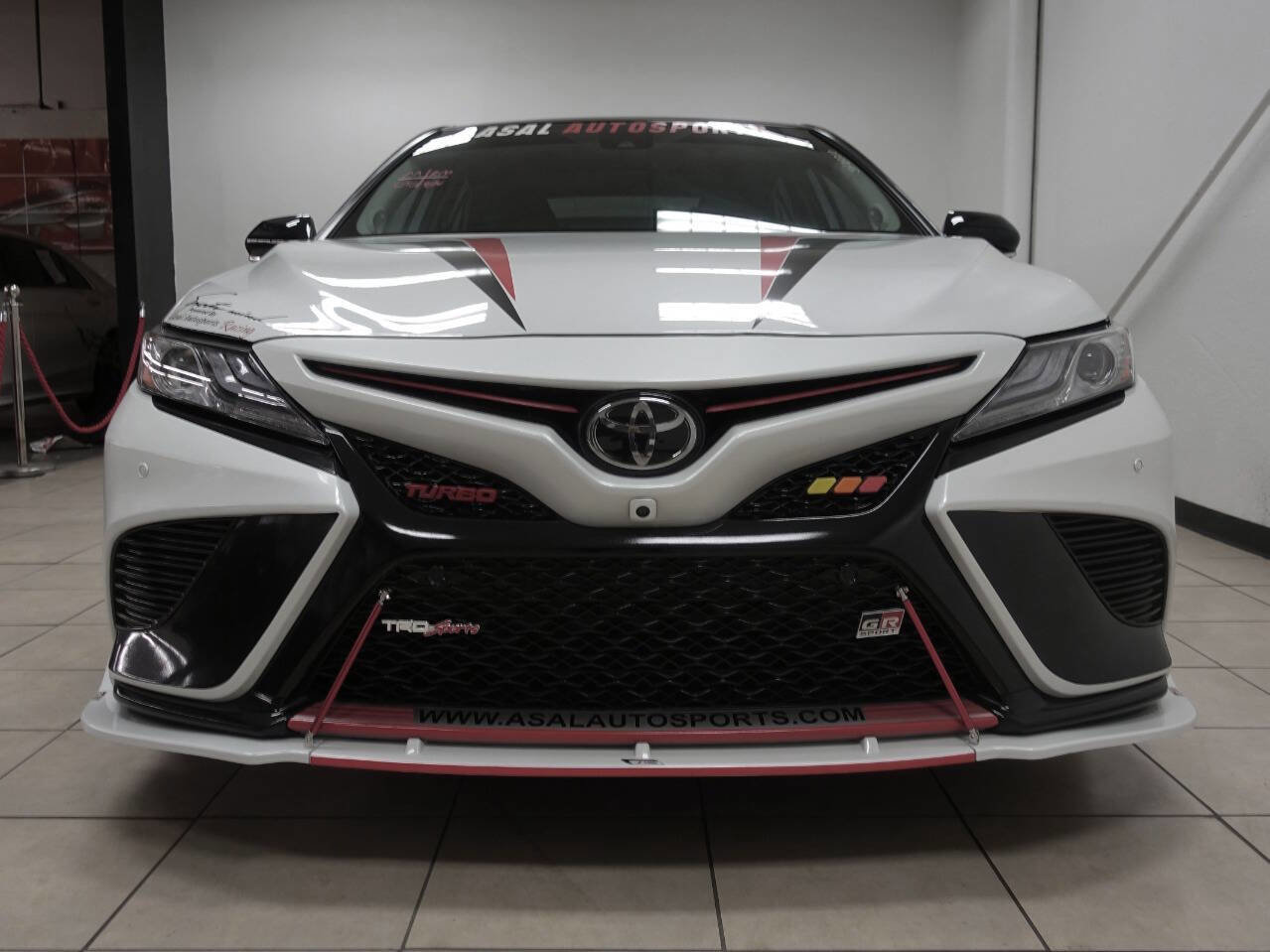 Used 2019 Toyota Camry XSE image 14