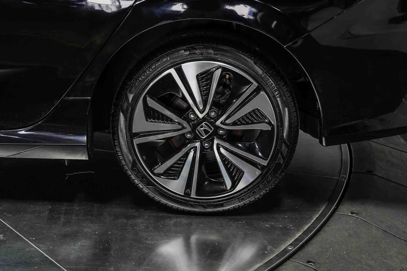 Used 2018 Honda Civic EX-T image 10