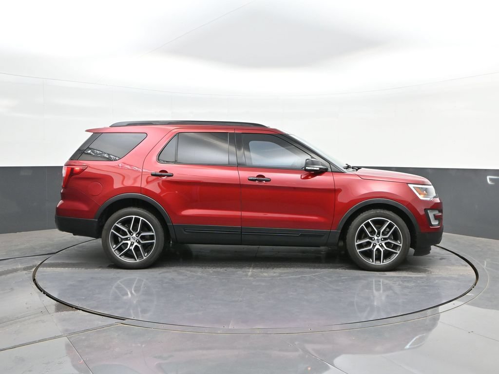 Used 2016 Ford Explorer Sport w/ Equipment Group 401A AWD/4WD image 24