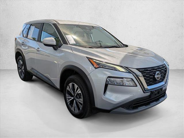 Used 2023 Nissan Rogue SV image 3