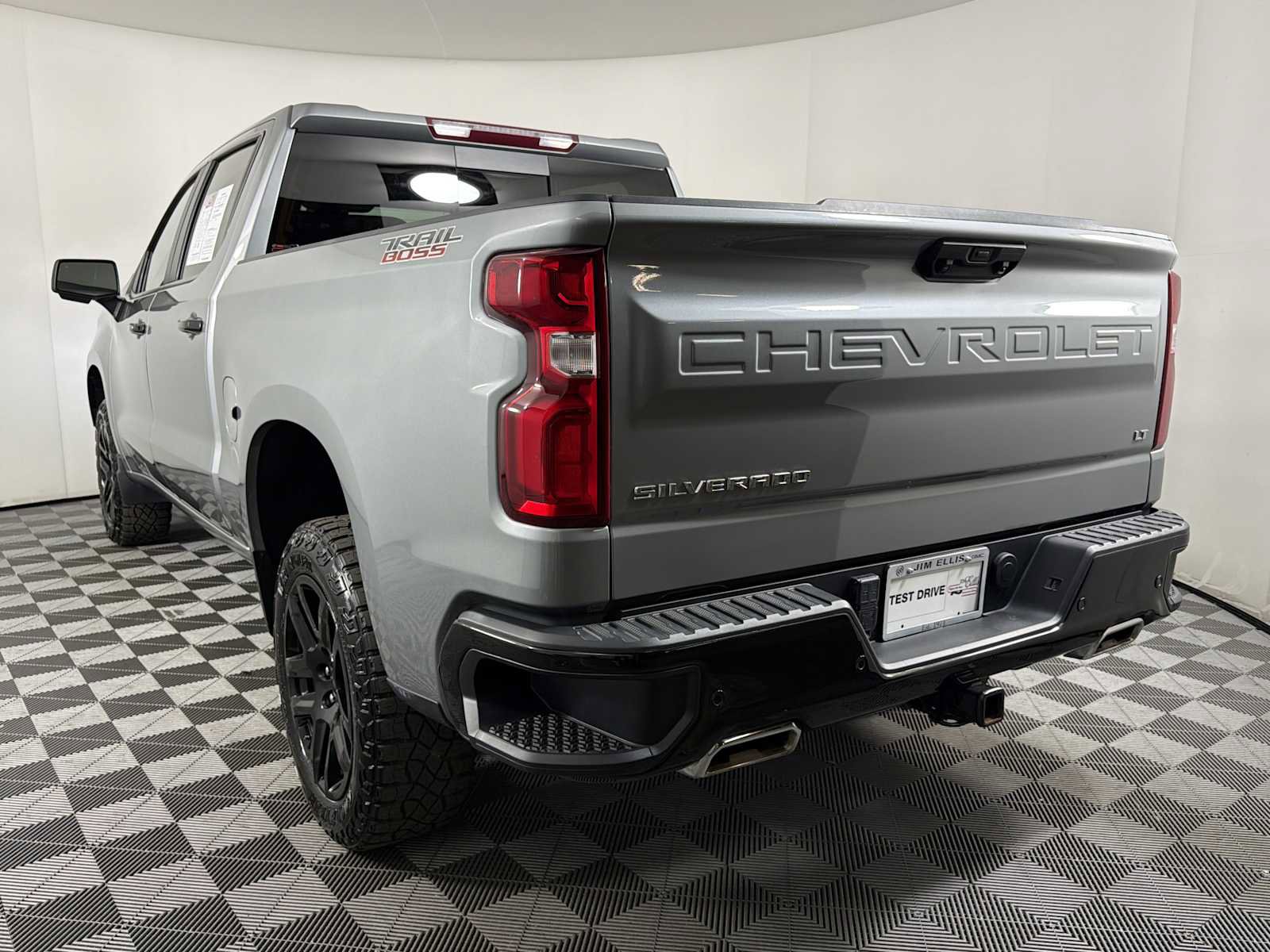 Used 2024 Chevrolet Silverado 1500 LT Trail Boss w/ LT Trail Boss Premium Package image 4