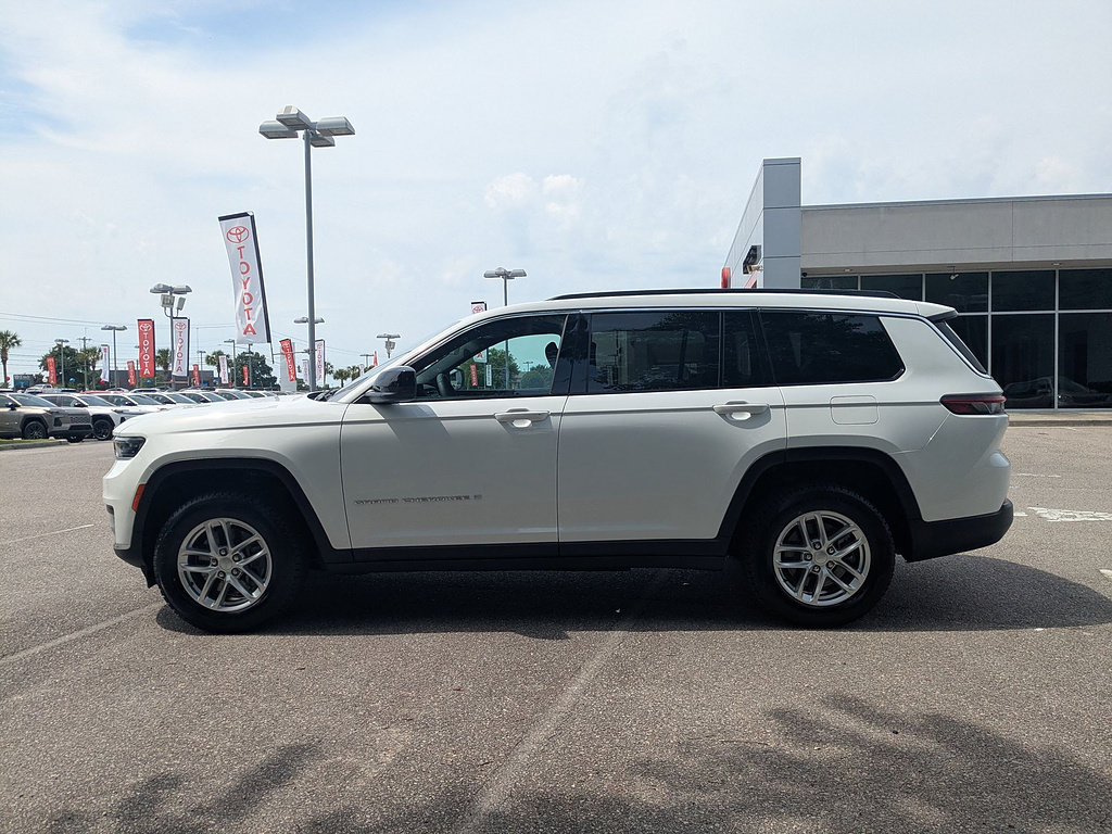Used 2025 Jeep Grand Cherokee L Laredo w/ Luxury Tech Group I RWD image 6