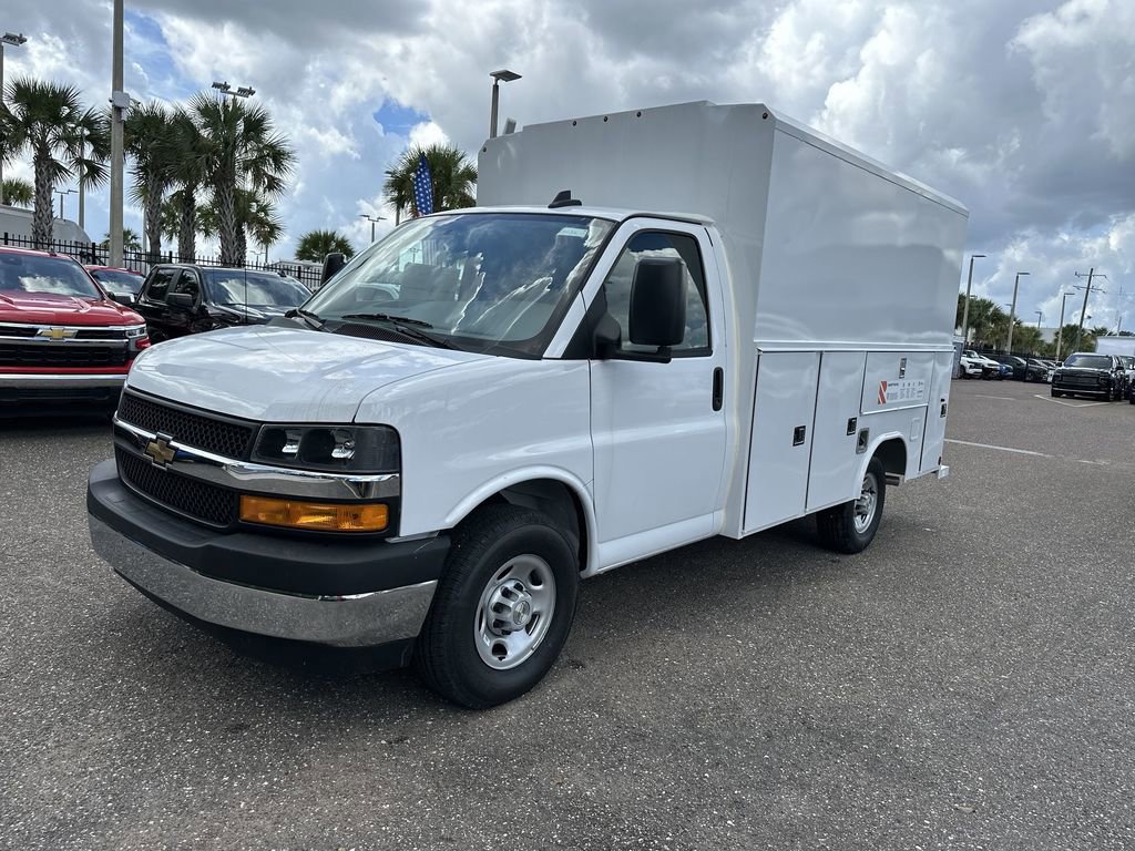 New 2025 Chevrolet Express 3500 w/ Power Convenience Package image 12