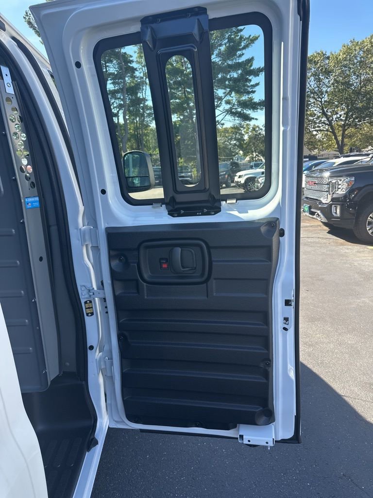 New 2025 Chevrolet Express 2500 Work Van w/ Driver Convenience Package image 8
