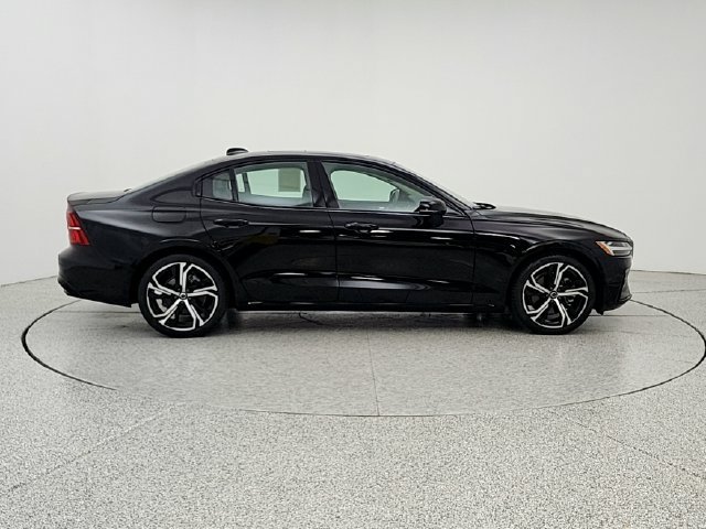 Certified 2024 Volvo S60 B5 Plus w/ Climate Package AWD/4WD image 4