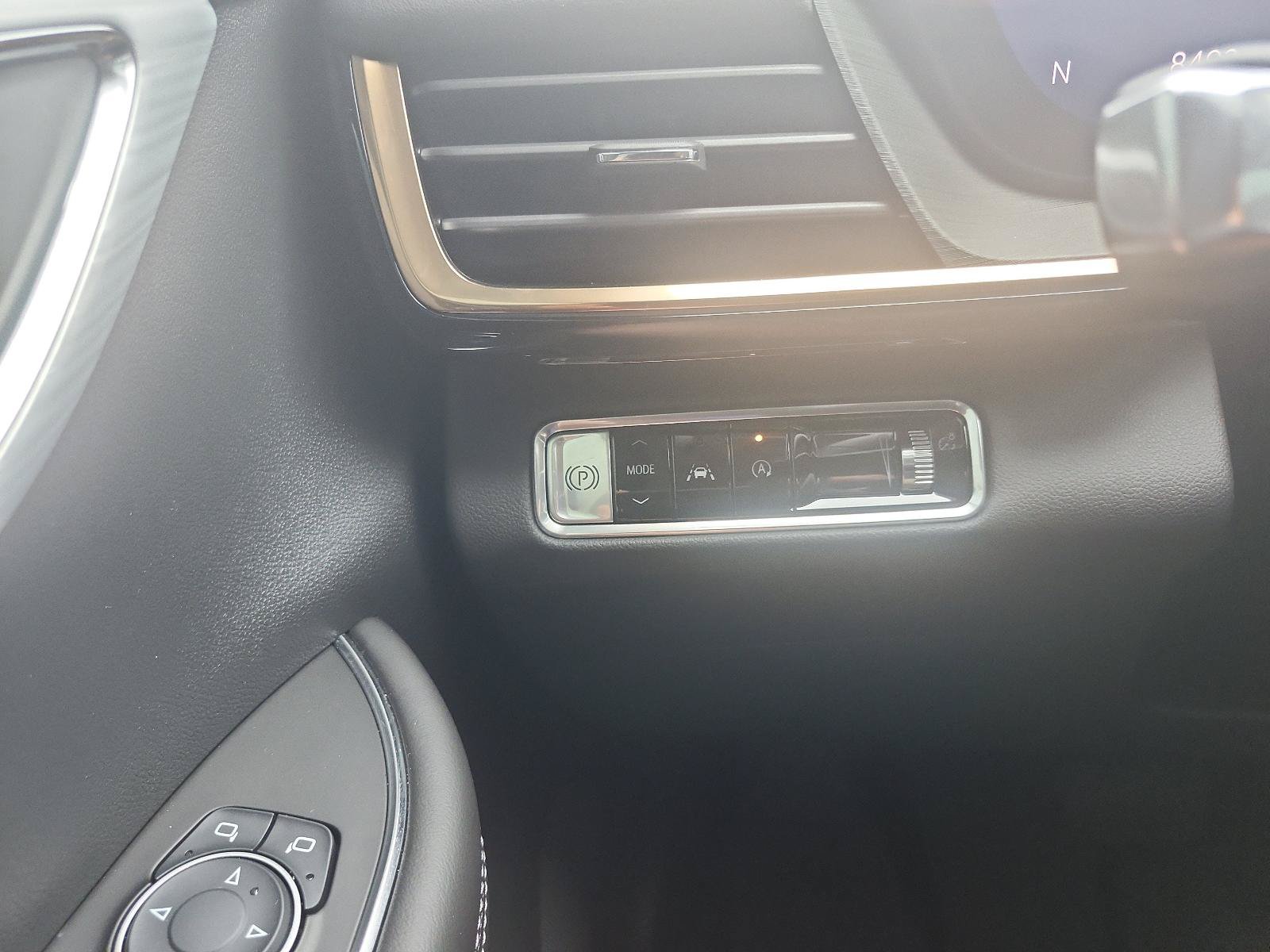 Certified 2025 Buick Envision Avenir AWD/4WD image 23