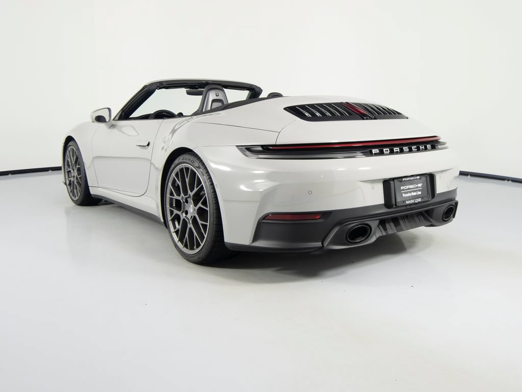 Certified 2025 Porsche 911 Carrera RWD image 3
