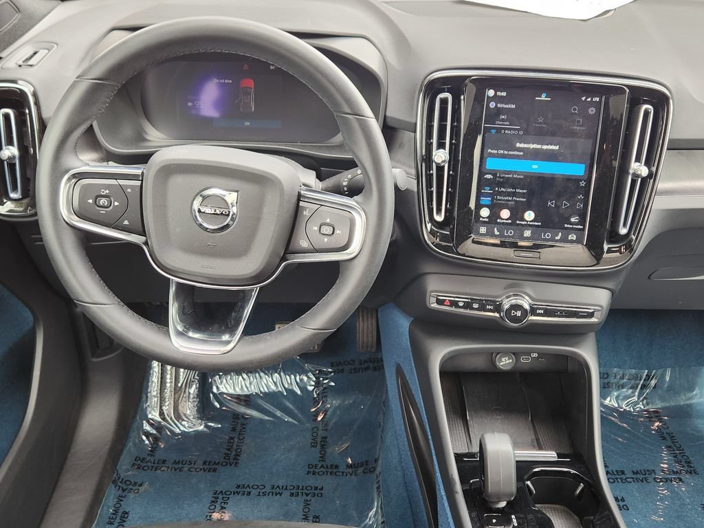 Used 2023 Volvo C40 P8 Recharge Plus AWD/4WD image 3