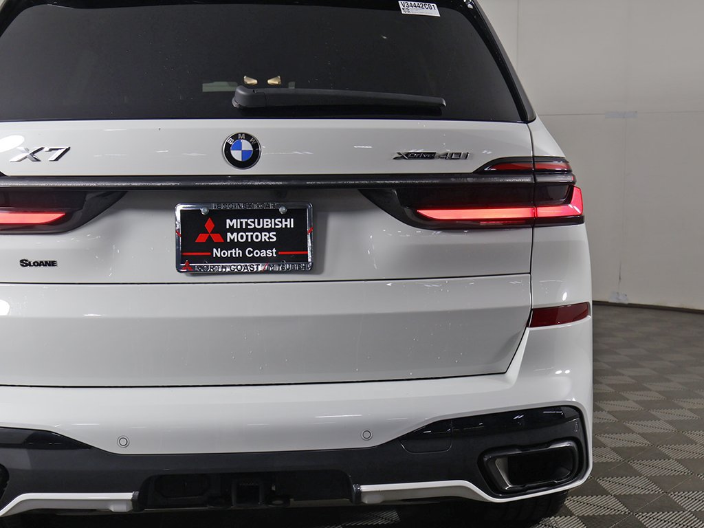 Used 2024 BMW X7 xDrive40i w/ M Sport Package AWD/4WD image 18