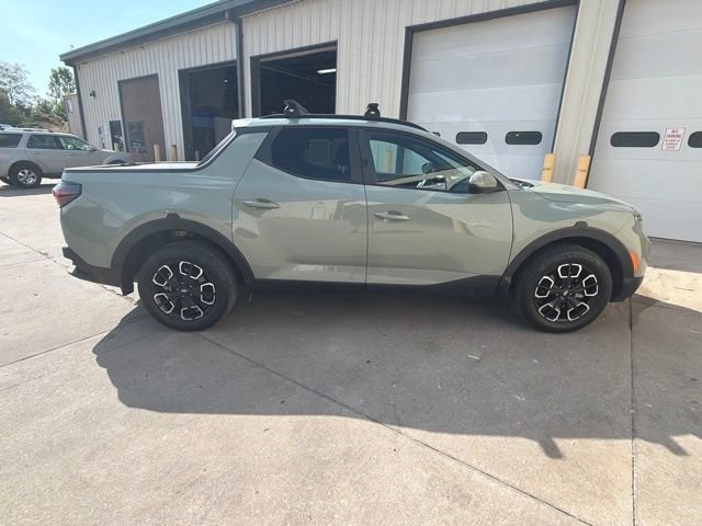 Used 2023 Hyundai Santa Cruz SEL Premium AWD/4WD image 2