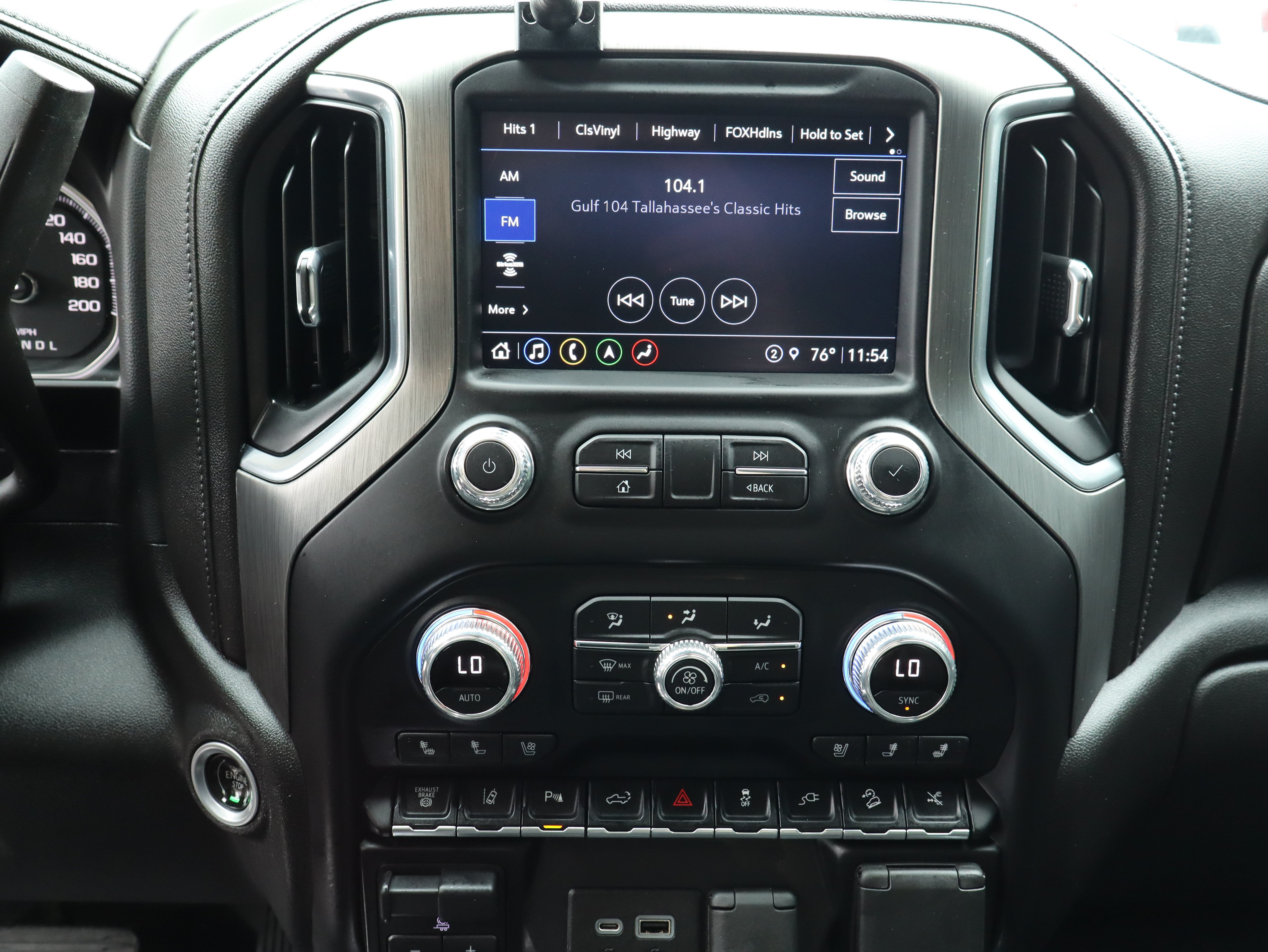 Used 2022 GMC Sierra 3500 Denali w/ Denali Black Diamond Edition AWD/4WD image 29